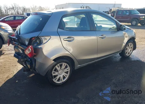 2013 Mazda Mazda2 Sport из США, поврежденный, VIN JM1DE1KZ9D0163501